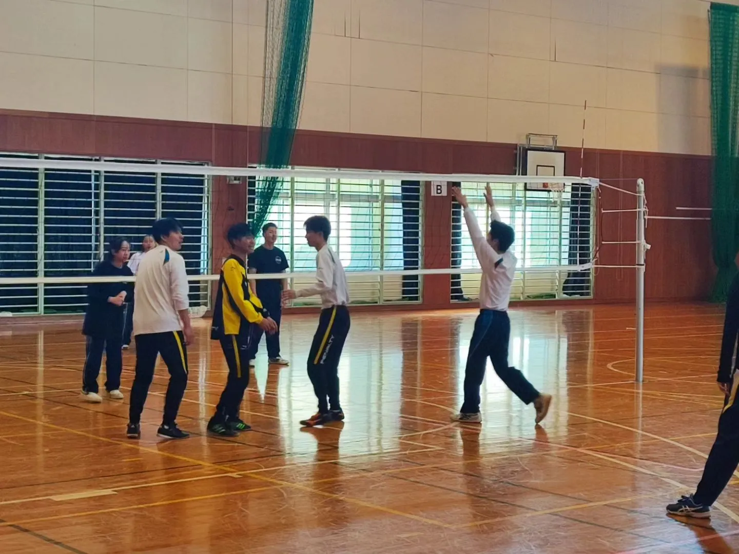 毎年恒例のバイトさん達の送別会😢